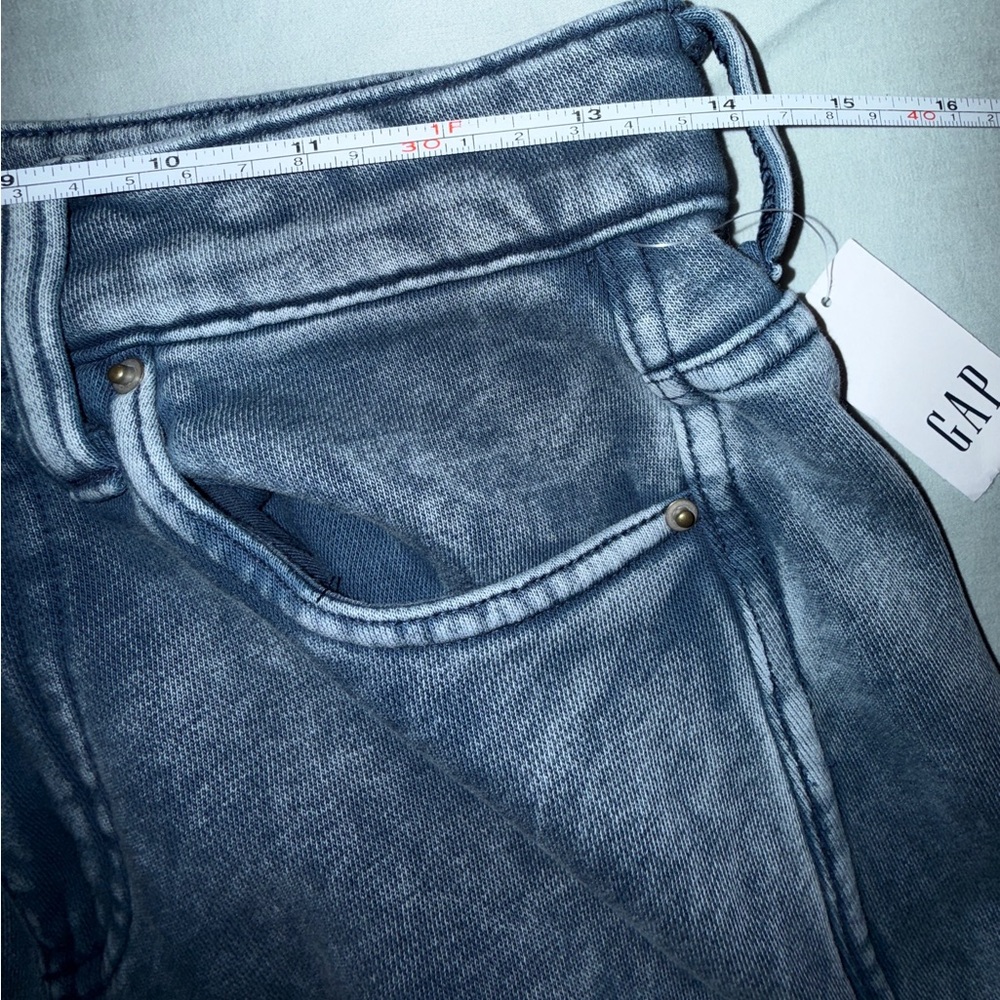 NWT GAP Sold out online Viral Barrel Sweatpant Jeans. Size SMALL PETITE. - Picture 8 of 13